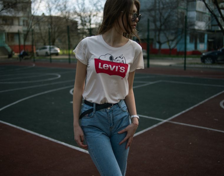 Mlad Mjesec u Vagi, tereti, Crtice o ljubavi