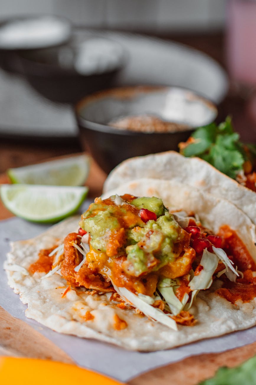 Takosi sa svinjetinom u meksičkom stilu (Tacos Al Pastor)

food dinner dip lunch