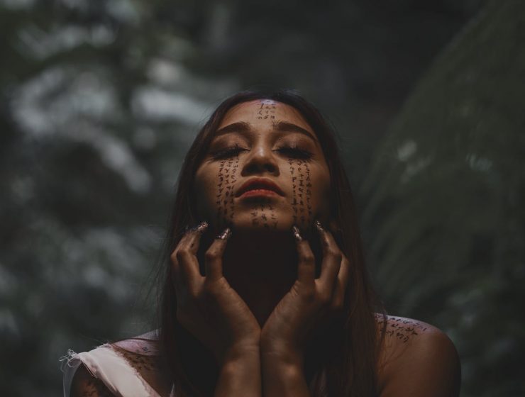 mila moja, pradavne kletve, shallow focus photo of woman with face art