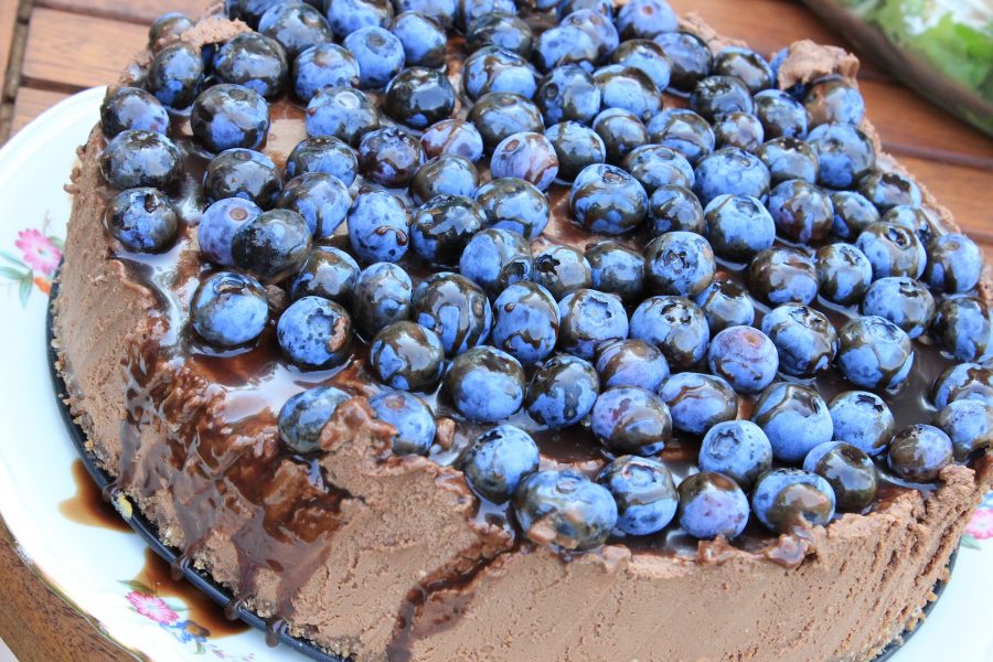 Njam recept: Čokoladni cheesecake s borovnicama