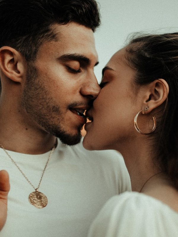 ljubav za koju prosiš nije ljubav