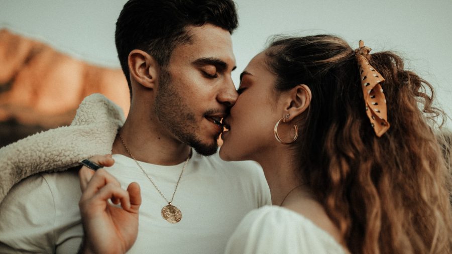 ljubav za koju prosiš nije ljubav