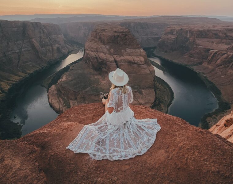 Jeste li empat Koliko te drugi razumiju, sunset red woman rocks