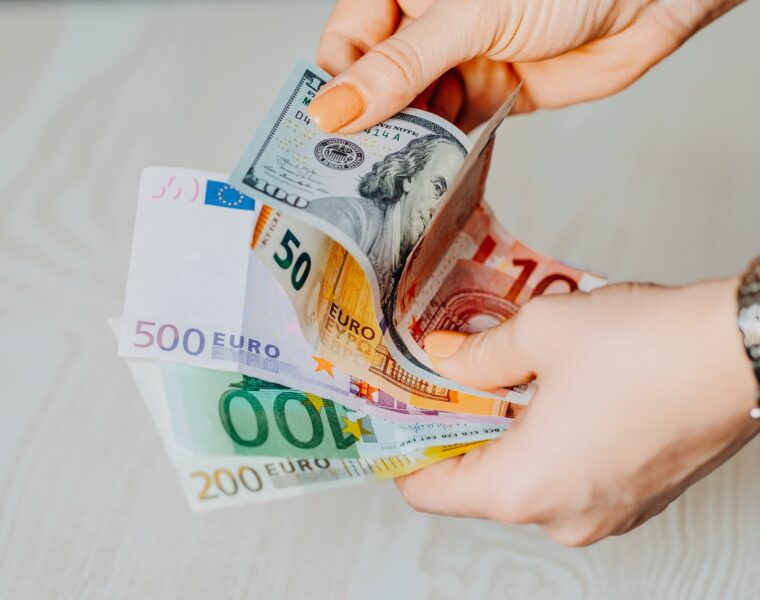 zlatno doba Novčani horoskop za travanj, Financijski horoskop za ožujak Financijski astro do 25.02. vaše financije, Financijski astro do 04.02. Financije do 14. siječnja Ezoterično značenje pronalaska novca financije obilje u prosincu Financijski horoskop do 03.12. Financijski horoskop do 12.11.