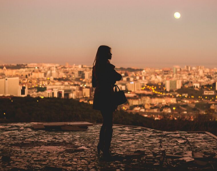 ova pamet, Pomrčina Mjeseca