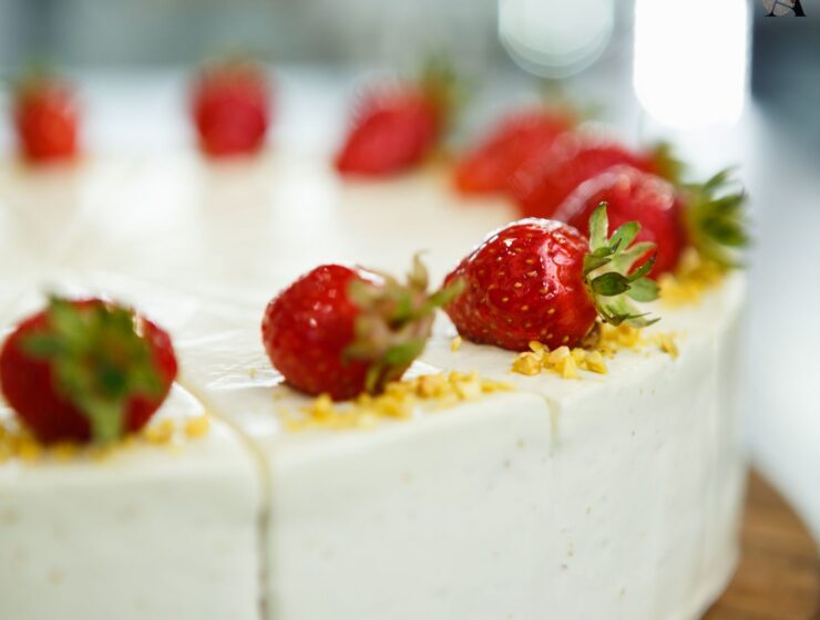 Kolač od keksa I jagoda