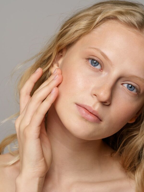 Pospremi taj krš u sebi Žene s plavim očima