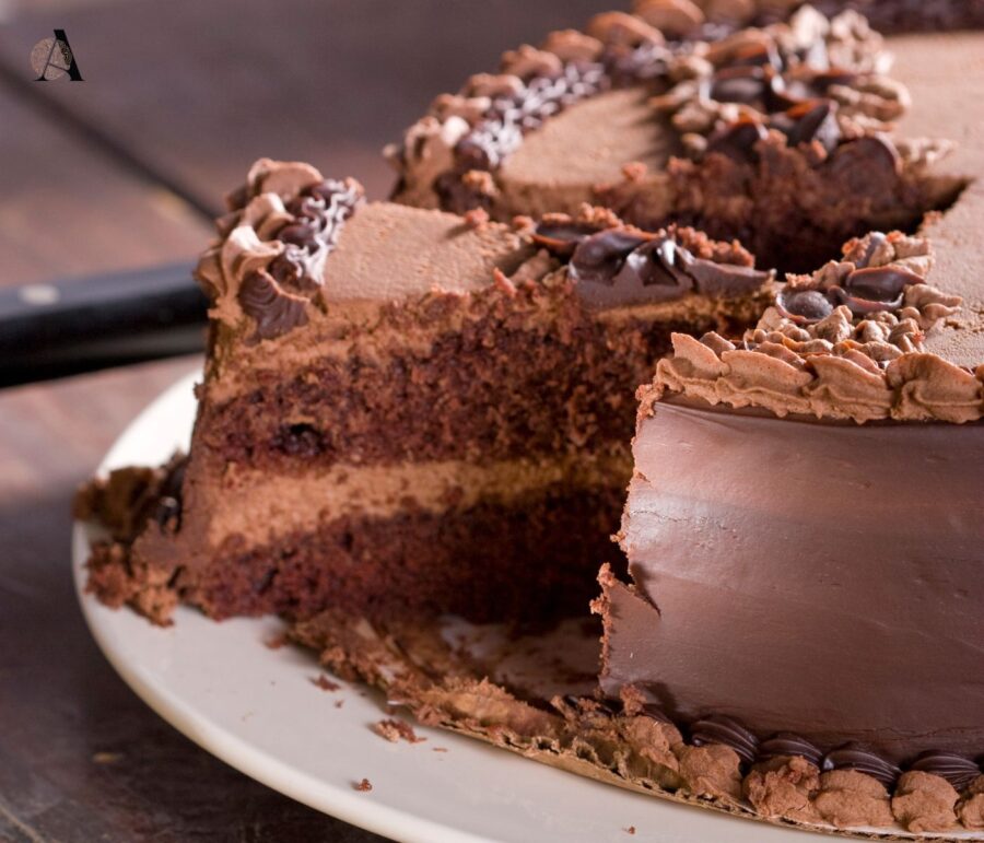 Čokoladna mousse torta
