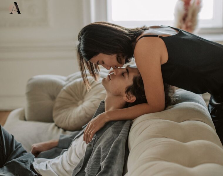 Ljubavni horoskop za studeni 2025. Vrijednost iskrenog zagrljaja Ljubomora Ljubavni horoskop za razdoblje Strijelca