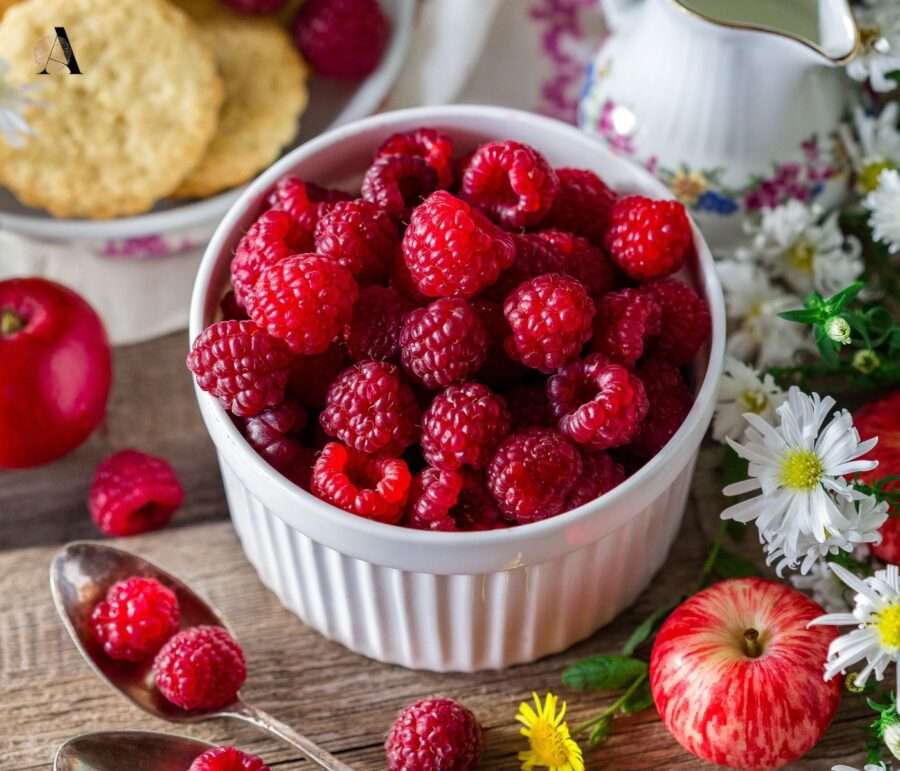 Maline u čokoladi