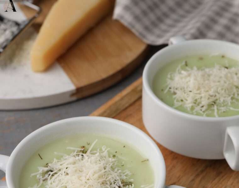Juha od tjestenine i parmezana