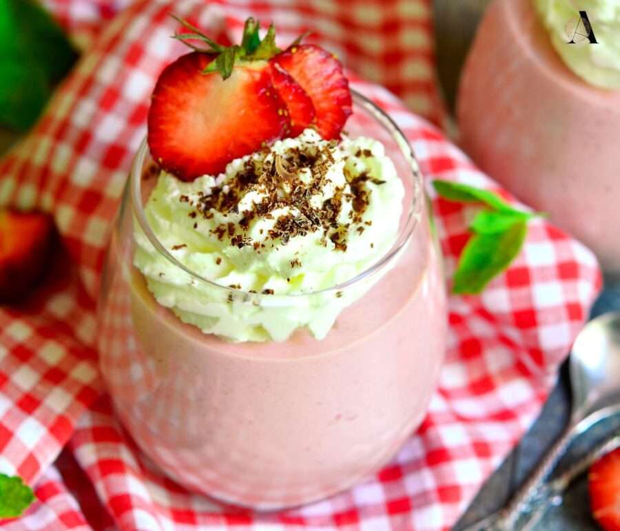 Mousse od jagoda