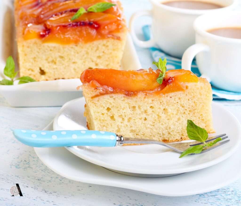 Lagani ljetni kolač s breskvama