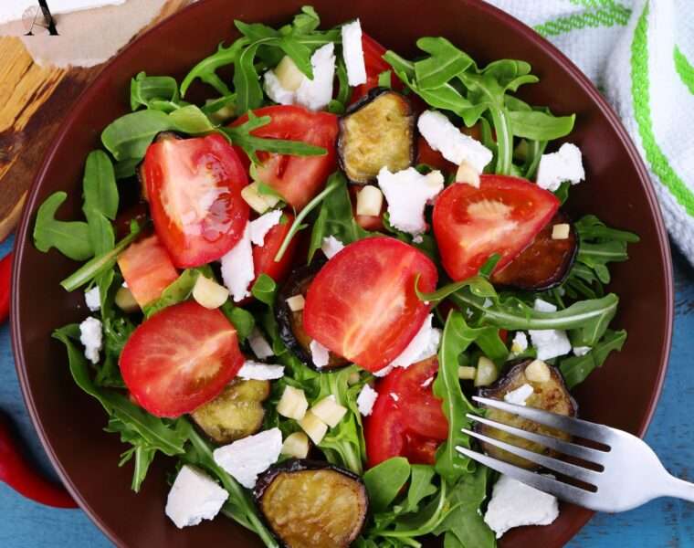 Salata od patlidžana s mentom i pinjolima