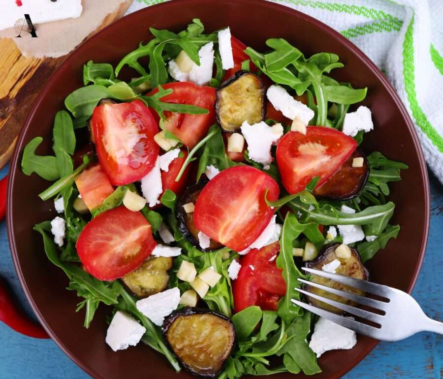 Salata od patlidžana s mentom i pinjolima