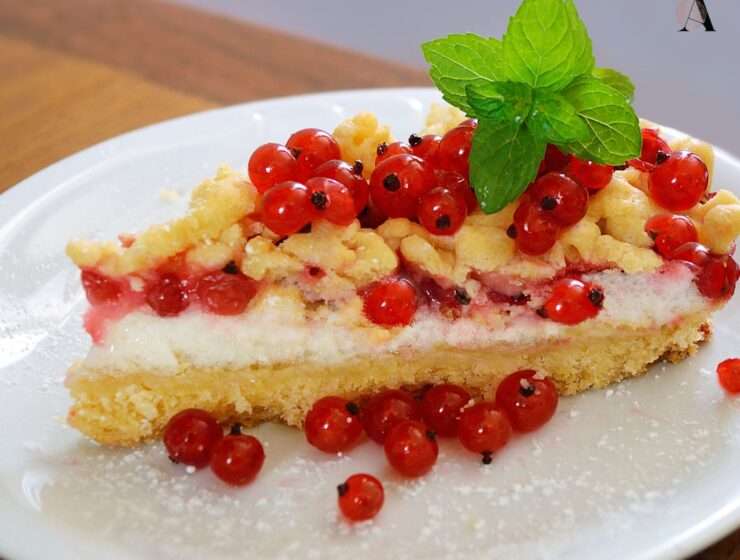Kolač od crvenog ribizla