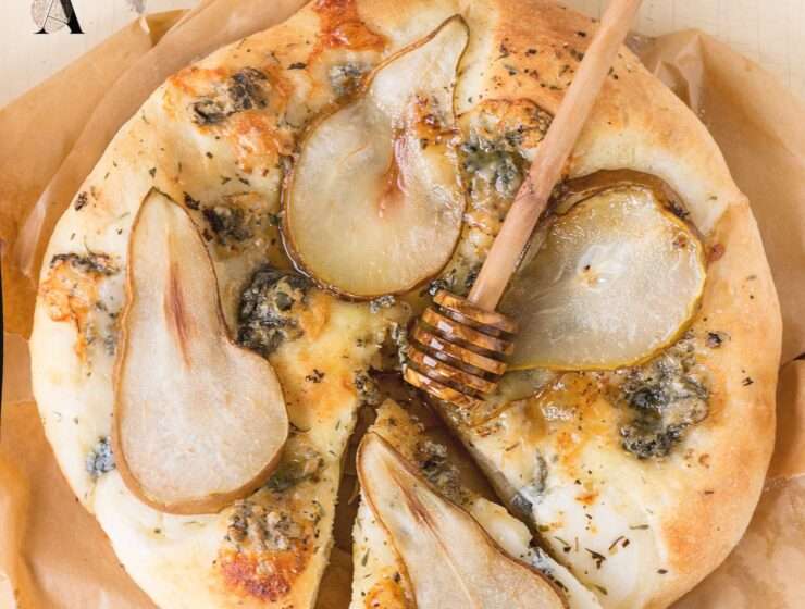 Jesenska focaccia s kruškom i gorgonzolom