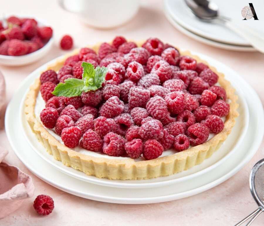 torta s malinama i jogurtom
