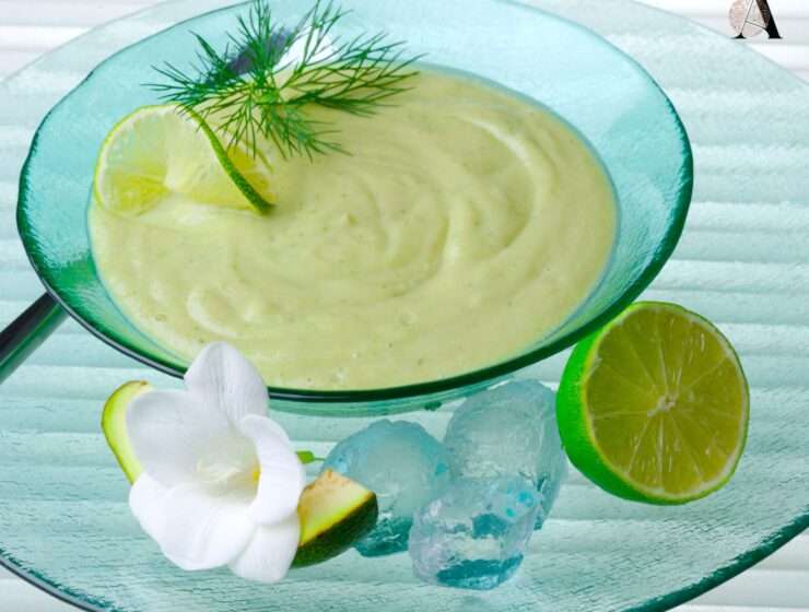 Hladna juha od avokada