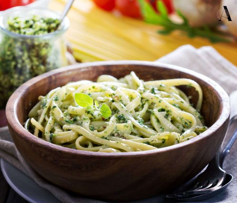 Salata od tjestenine s pestom od rikole i limuna