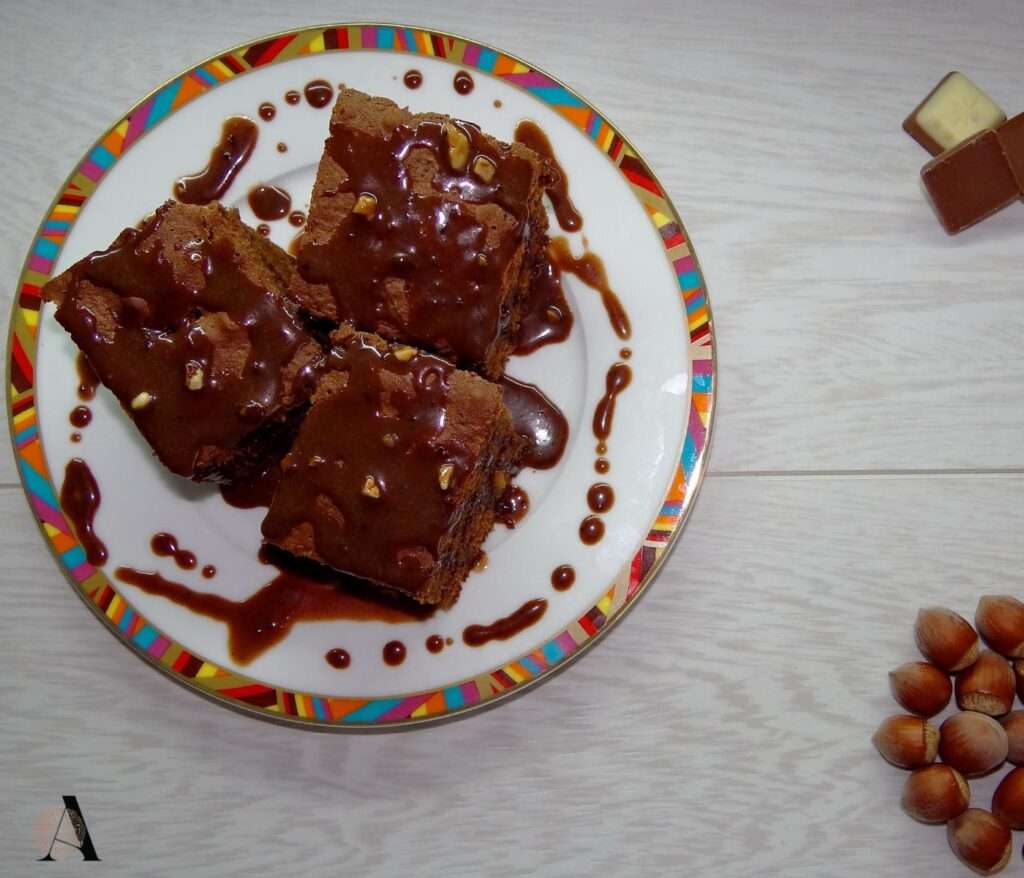 Kolač od šljiva, lješnjaka i čokolade