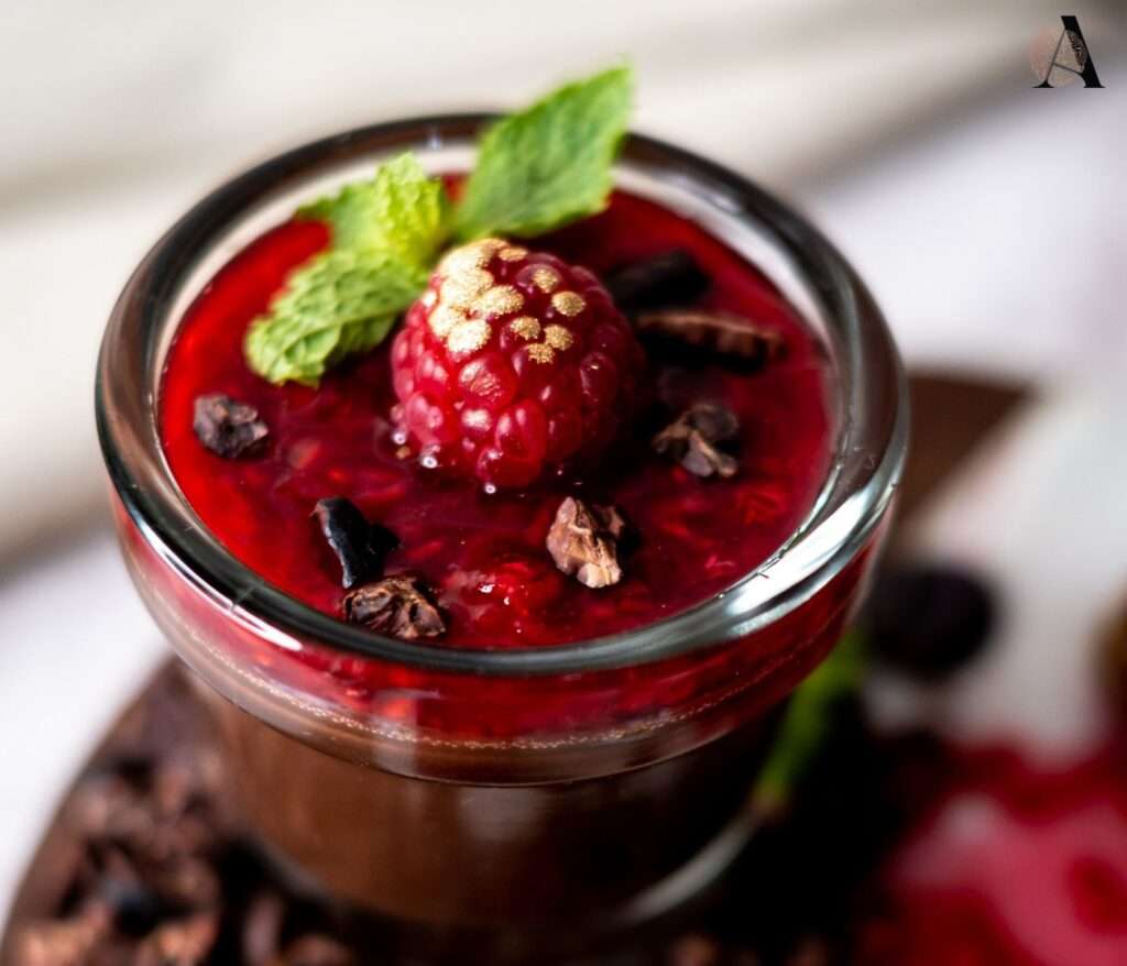 mousse od malina i tamne čokolade